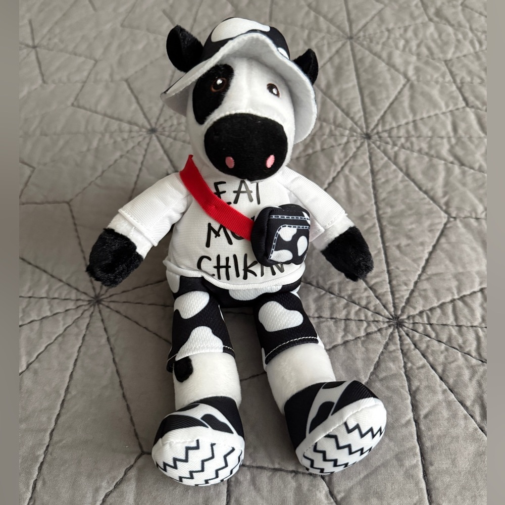 Chick fil a cow plush summer 2024